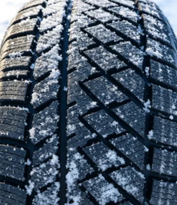Wholesale Winter PCR Snow Tyres, Reliable Grip on Icy Snowy Roads Full Sizes Stock 235/35R20 255/60R20
