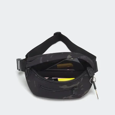 Custom Logo Portable Travel Fashion Style Outdoor Waterproof Nylon Pillow Shape Waist Fanny Pack with Zipper Closure Unisex
