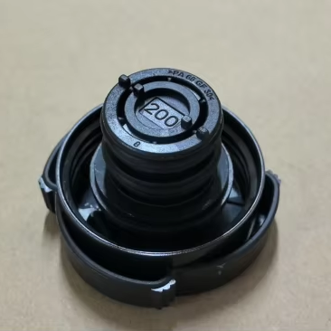 Coolant Reservoir Tank Cap 2 bar for B-M-W 17111742231