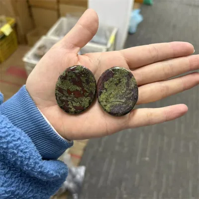 Hot Sell Worry Stones Holistic Healing Natur Dragon Blood Stone Worry Stone for Decor and Gifts