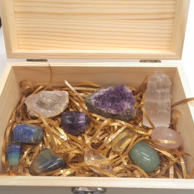 Bulk Natural Crystals Bohemian Meditation Box Crystal Gift Box Set 7 Chakra Healing Stone Crystal Set