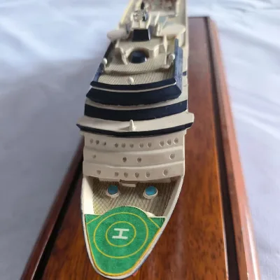 Customized Factory Price Ship Model Workmanship Model Opening Gift Luxury Cruise Ship Model