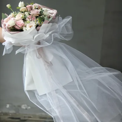 Manufacturers Wholesale Flower Paper Material for Valentine's Day Flower Bouquet Packing Gauze Decorative Flowers & Wreaths Mesh