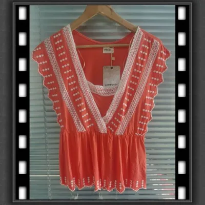 Wholesale OEM viscose woven top with decorative border and embroidery woman blouse