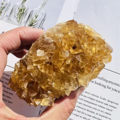 Wholesale natural high quality honey yellow calcite crystal stone reiki orange crystal mineral specimen for home decoration