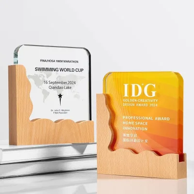 Customized Solid Wood Crystal Trophies Souvenirs Excellent Employees Wooden Crystal Award