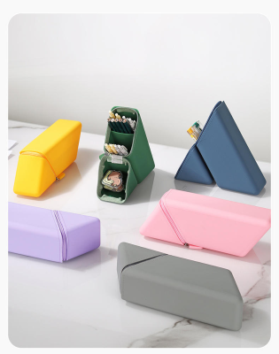 Trendy Popular Style Multi Functional Silicone Kids Pencil Case Durable Exterior School Item