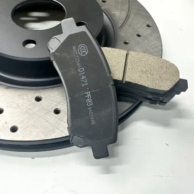 New ceramic formula Noise free car brake pads for Maybach 57 2003 2005 2010 A0074205020 / 0074205020 A0074209520 / 0074209520