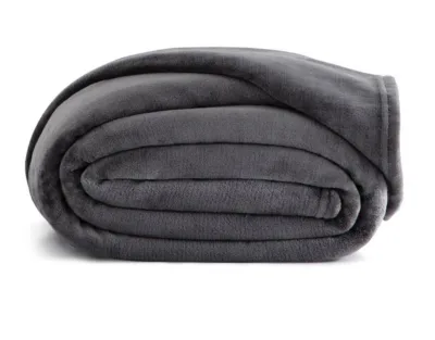 300gsm Luxury Thick Grey Microfiber Large Flannel Fleece Blanket Home Picnic Hospital Use Solid Knitted Design Exported Canada