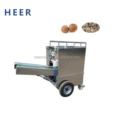 Commercial Stainless Steel Brown Green Old Fresh Coconut Dehusking Machine Automatic Dehusker