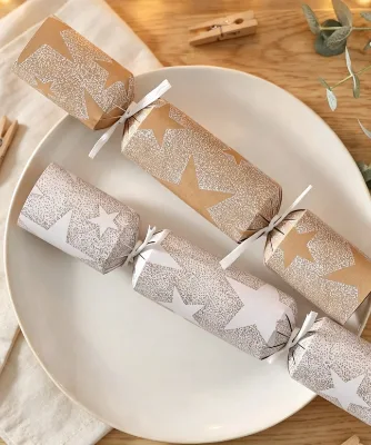 Vintage Botanical Holly Berry Christmas Crackers Two Designs Burgundy Stripe & Leaf Print Xmas Dinner Table Decor Favors