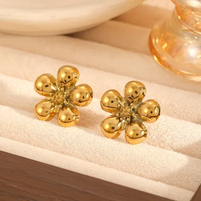 Women's 18K Gold Plated Stainless Steel Fashion Jewelry Set Elegant Flower Earrings Necklace Pendant Sets for Weddings