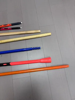 Various Garden Tool Handles Wooden Shaft Fiberglass Handle Plastic D Grip Telescopic Tool Shaft for Shovel Hoe Sledge Hammer