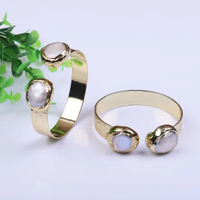 Simple fashion wide thin gold plated brass bangle cuff for Daily Wear Pearl trim on both sides Bangle cuff jewelry for women