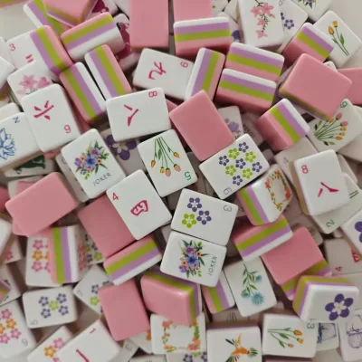 New 160 Pieces of Carved American Mahjong Tiles in Stock, Flower Style Mahjong, pink Four Layer Acrylic Mahjong Set, Luxury Gift