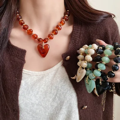 Boho Minimalist Resin Beaded Heart Pendant Clavicle Necklace Vintage Love Charm Chain Bracelet Jewelry for Beach Vacation