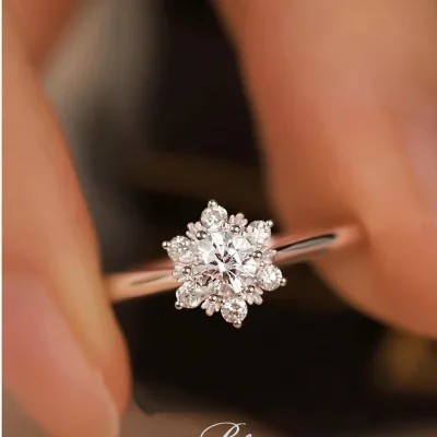 Simulated wedding snowflake ring, moissanite diamond ring, women's niche design sense, fashionable and individual, index finger