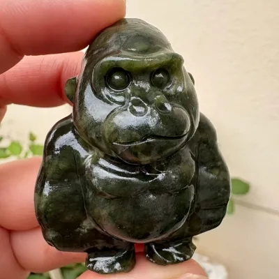 Wholesale Artificial Serpentine Carvings Polished Craft Collectible Home Decor Tabletop Ornament Irregular Shape Engraved Feng