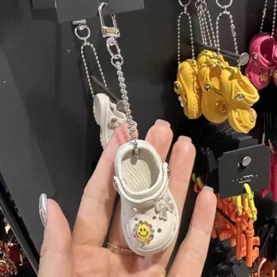 Hot Selling Pvc Cute 3D Rubber Sandal Keychain Shoe Key Chain Accessories Shoe Key Ring Charms