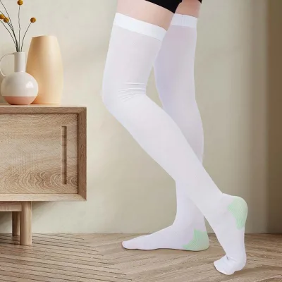 Medical Anti Embolism Compression Stockings 15-20 Mmhg 2 Toe Style with Logo on Cuff for Spring Season