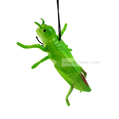 Lifelike Fake Grasshopper Halloween Decoration Realistic Insect Prop for Parties and Trick or Treat Scares