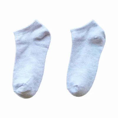 Women's Socks Are Thin Cotton That Breathes and Absorbs Sweat