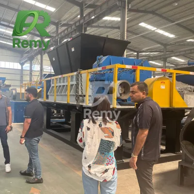 Heavy Duty Double Shaft Shredding Machine for Waste Tires, Wood Pallets, and Electrical Appliances