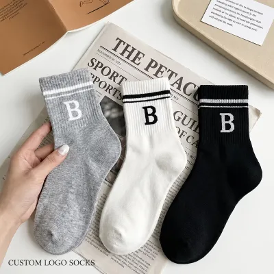 Wholesale Woven Letter Cotton Crew Ribbed Stripe Knit Sport Varsity Custom Jacquard Logo Socks