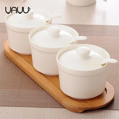 China Suppliers White Vintage Canister Sets / Kitchen Ceramic Canister with Spoon
