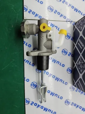 Hot Sell Popular Auto Part 30610-VW00A 30610VW00A Car Clutch Master Cylinder for NISSAN PICK up (D22) 2.5 Di 2002-2012 YD25DDTi