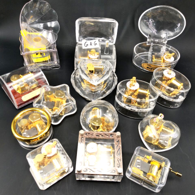 Factory Various Designs Acrylic Music Box Popular Christmas Music Box Kids Toy Music Box
