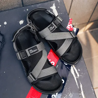 Luxury Men's Sports Hiking Sandals Lightweight Breathable and Slip-Resistant with Durable Latest Design