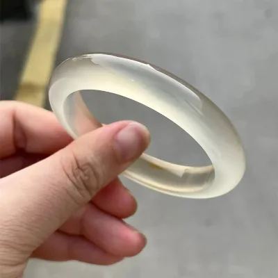 HY Fashion Natural White Bracelet Bangle for Women Hand