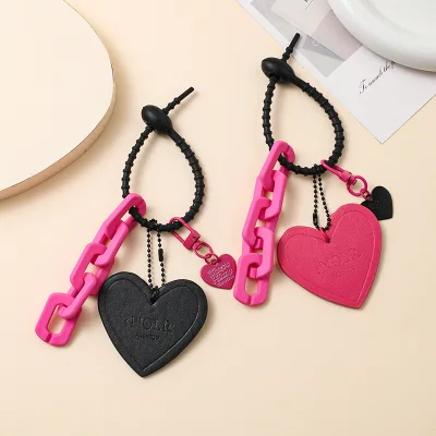 Wholesale Y2K Pink & Black Heart Bag Charm Keychain Fashional PU Leather Keyring with Personal Design Acrylic Accessory for Gift