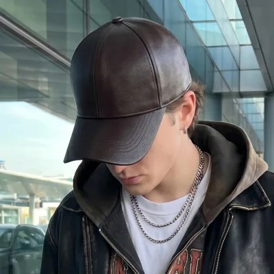 Solid-color PU Baseball Cap Outdoor Fleece-lined Windproof Warm Winter Hat Men Middle-aged/elderly Trendy Peaked Cap 6-panel