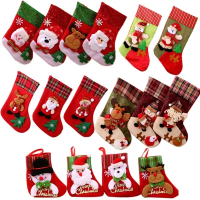 Wholesale 42 Styles Handmade Fabric Merry Christmas Stockings Santa Socks for Home Decoration Party Ornament Child Gift