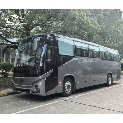 Original air System Equipped Higer V11 Bus for Smooth Ride