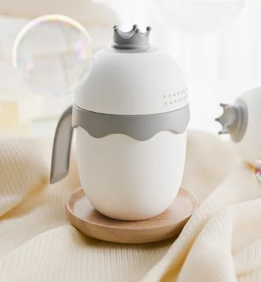 Baby Shampoo Rinse Cup 750ml Double-Row 8-Hole Shower Drop-Resistant PP Ergonomic Handle Multi-Purpose Kids Bath Cup