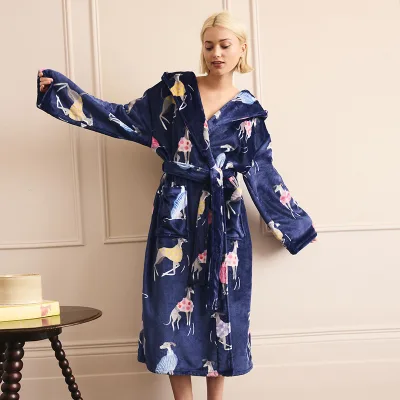 100% Recycled Polyester, Printed Coral Fleece Women's Bathrobe, Suitable for Wearing in Winter for Warmth and comfort