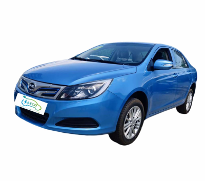 China High Speed Famous Brand Sedan 5 Adult Taxi Version Blue Vehicle 4 Doors on Sale New Electric Vehicle Colorful 405kms