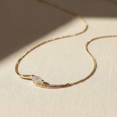 Bulk 925 Sterling Silver Statement Female Accessory Gold Plated Twisted Tiny 0.4ct Marquise Cut Moissanite bar Pendant Necklace