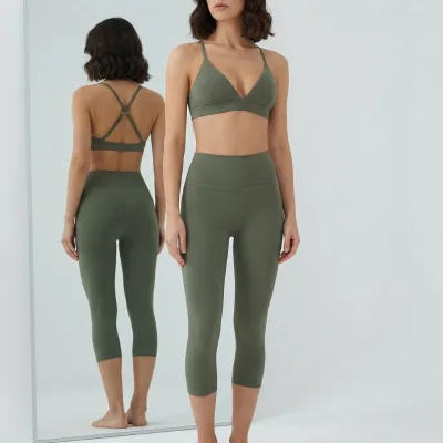 High-Waist Capri Yoga Set with Crisscross Back Bra Tummy-Control & Breathable for Gym, Yoga & Daily Wear