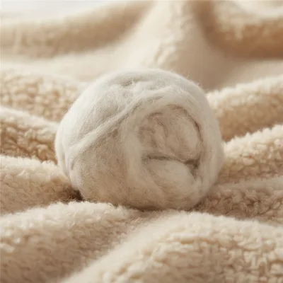 Superwash Treated Combed 22.5 Micron 40-50mm Wool Fiber for Machine Washable Performance Wear
