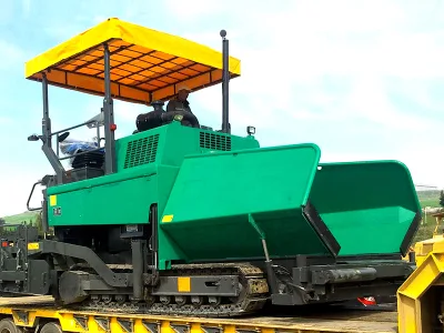 High Quality Crawler Asphalt Finisher RP802 Large Hopper for Highway Road Pavement Work