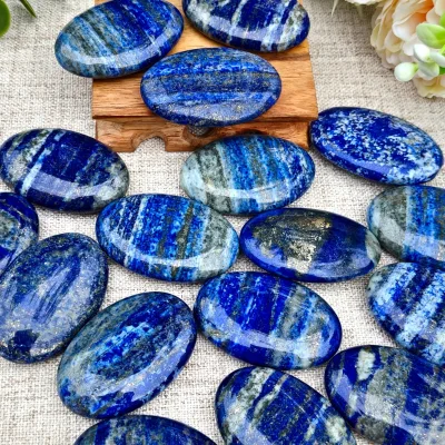 Wholesale Lapis Lazuli Palm Stone Home Decoration Healing Crystal Eco-Friendly Polished Carved Stone Valentine's
