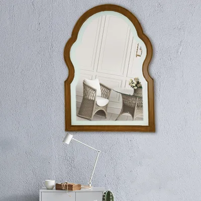 Customized Design of an Irregular Bathroom Mirror with a Metal Frame Suitable For Bedrooms and Living Rooms Wall-Mounted