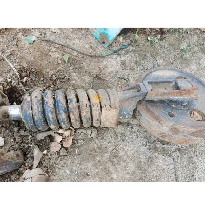 Excavator Undercarriage Parts Sk210 Sk210-8 Used Front Idler and Track Adjuster