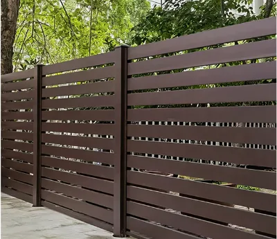 China Factory Aluminum Semi-Privacy Guardrail Durable Eco-Friendly Farm Fence Easy Assembly Rail Fence Fencing Gate Accessories