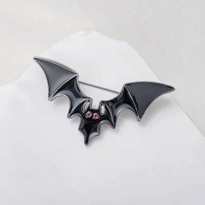 New Bat Brooch Fashion Halloween Party Brooch Personalized Bat Wings Brooch