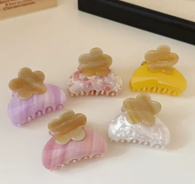 Women's Daily Use Acetate Hair Clip With Flower Design Overwhelming Accessories